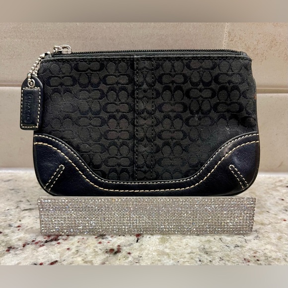 Coach Signature Wristlet EUC - Picture 1 of 5